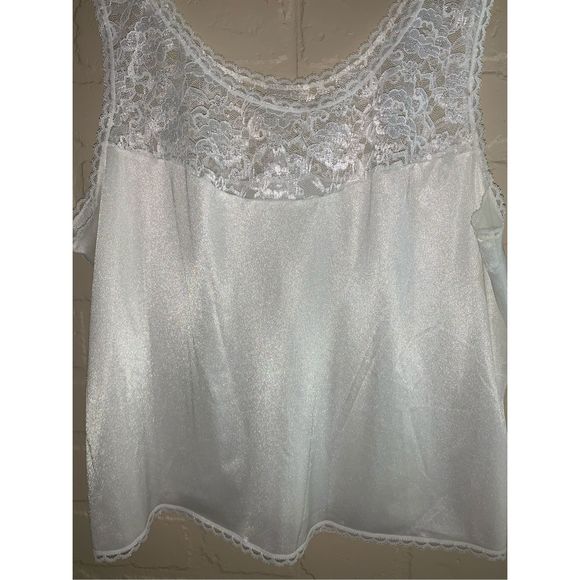 Vintage White Lace Tank Top - Picture 4 of 11